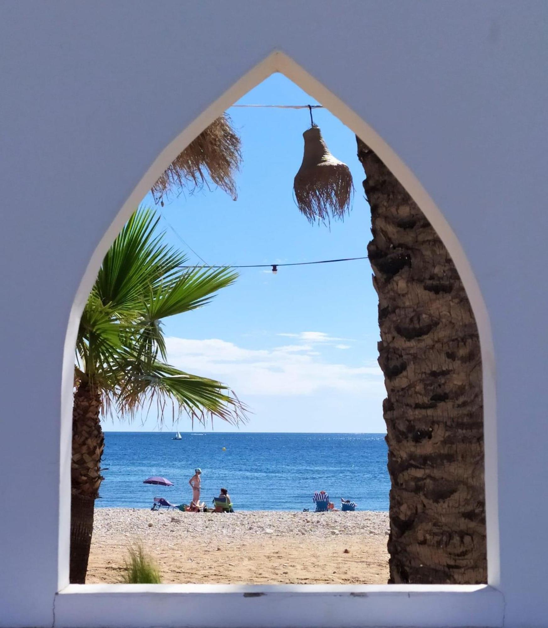 The Beach House Playa Del Arenal Javea - Pool And Garden Steps From The Beach Platja de Larenal Exteriör bild